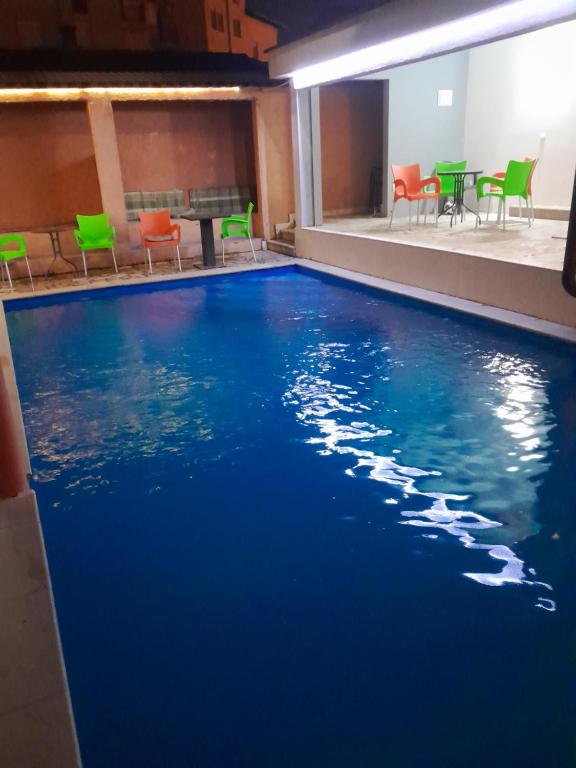 Otkrijte jedinstvenu atmosferu Mostara uz smještaj u Appleline apartmanima, smještenim u neposrednoj blizini veličanstvenog Starog mosta!