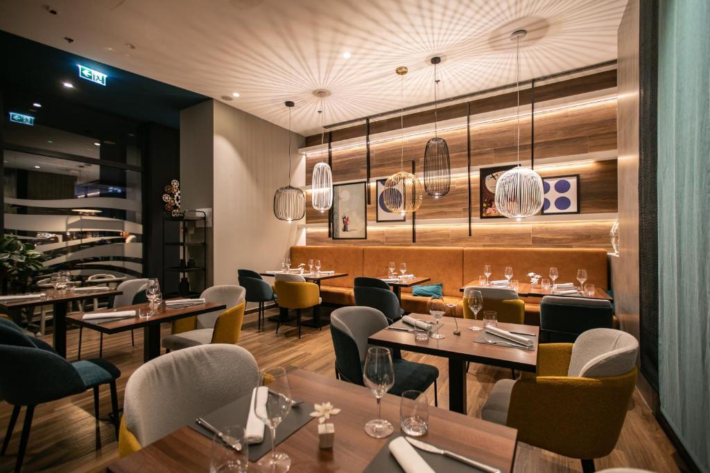 Uživajte u luksuzu i potpunom opuštanju u Marvie Hotel & Health 4* – gdje se mediteranski šarm, elegancija i bogata historija Splita spajaju u savršen odmor!