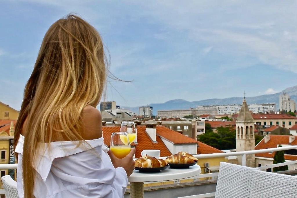 Hotel Plaza Marchi Old Town 4* | Otkrijte skrivene čari Splita i prepustite se jedinstvenom spoju historije i luksuza u srcu stare jezgre!