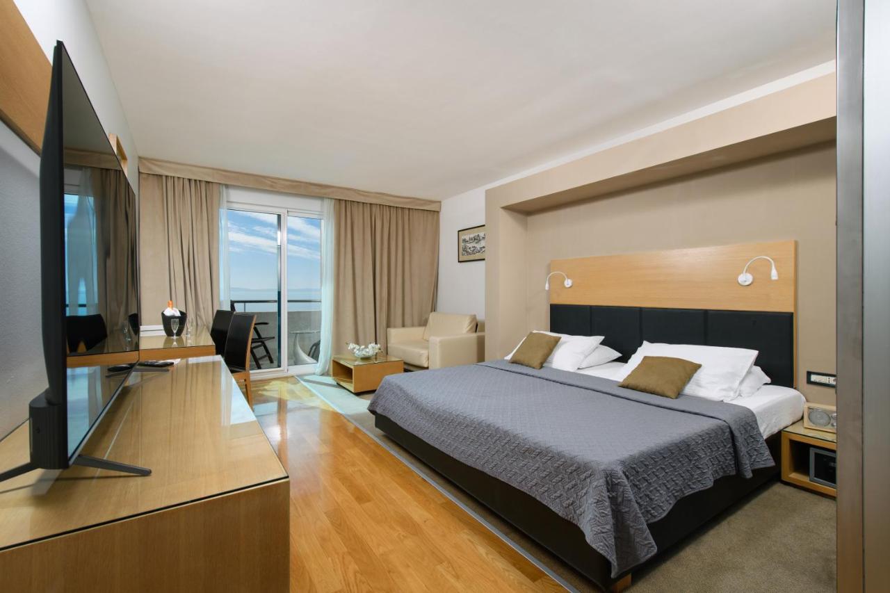 Hotel San Antonio 4*, Podstrana – doživite savršen spoj dalmatinskog šarma, blizine mora i vrhunske udobnosti za nezaboravan odmor!