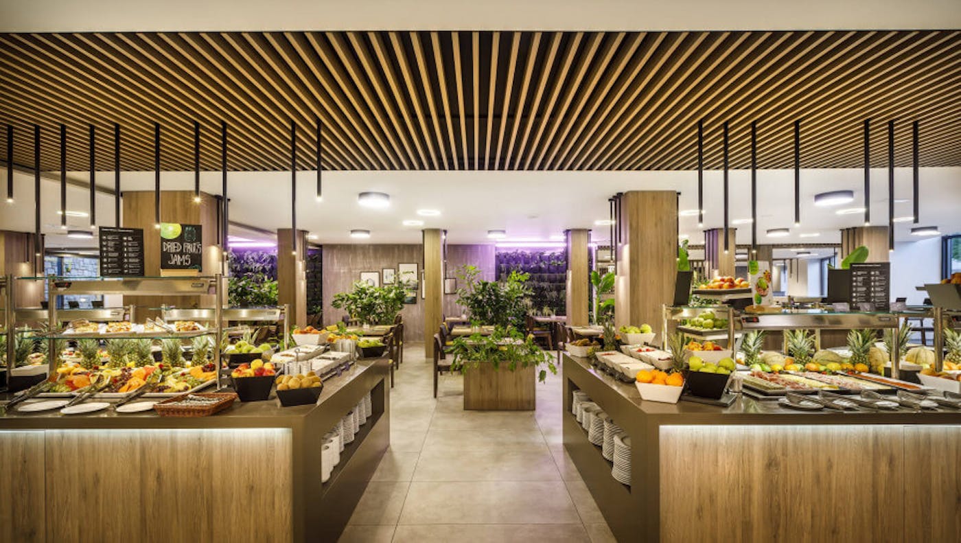 Island Hotel Istra 4* –  Vaša oaza mira i opuštanja na otoku nadomak Rovinja, okružena očaravajuće plavim morem i netaknutom prirodom!