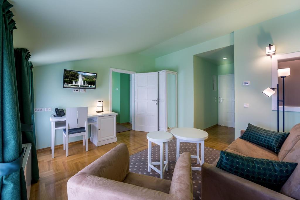 OPATIJA | Uživajte u mirnom i elegantnom okruženju hotela Domino 4* u blizini mora i šetnice Lungomare!