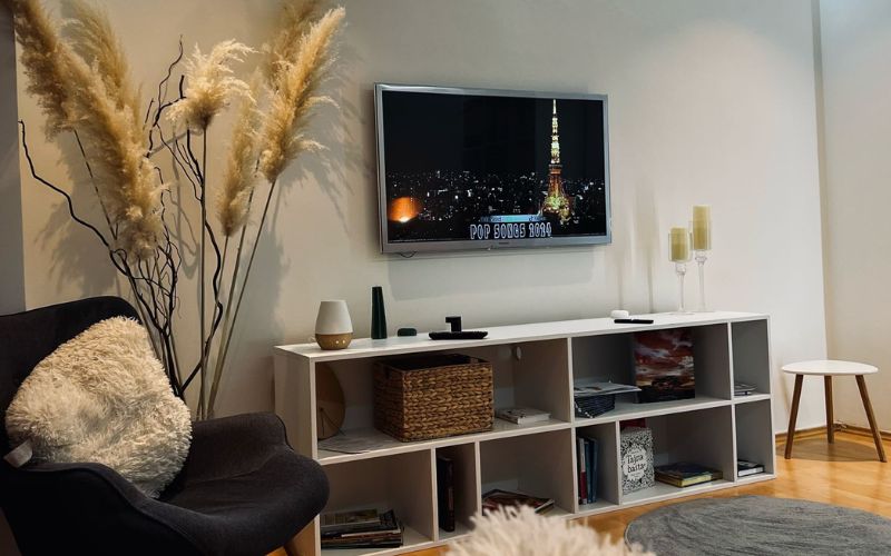 Ruski estetski pedikir – Stopala koja koračaju s lakoćom, nokti koji blistaju i trenutak potpune relaksacije u Spaology Body Bar-u!