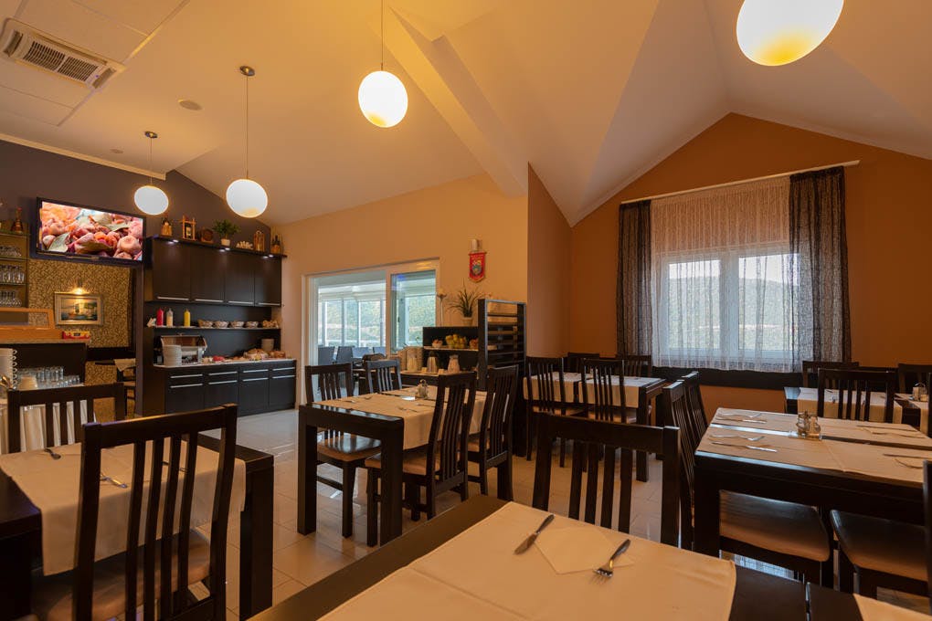 Neum – uživajte u suncu, toplom moru i potpunom opuštanju u Hotelu Agava 4*, gdje se svaki trenutak pretvara u bezbrižan ljetni odmor uz more!