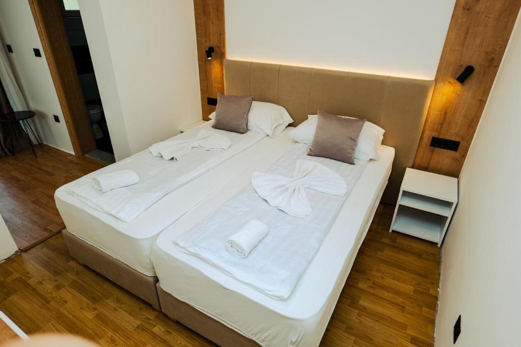 Vila Sunce Konjic – Village Resort I  Doživite savršen odmor, upoznajte sa sa čarima Boračkog jezera i uživajte u netaknutoj prirodi!