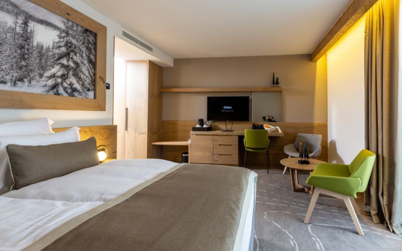 Otkrijte zimsku čaroliju netaknute prirode i mir planinskih vrhova uz Wellness & Spa opuštanje u Hotelu Monti Spa & Wellness 4* na magičnom Igmanu!