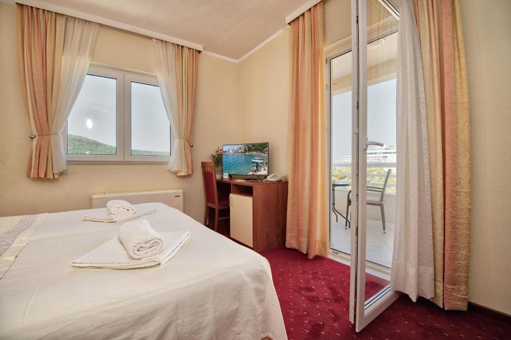 Neum | Prepustite se čarima mora i umirujućem šumu talasa tokom savršenog odmora u Hotelu Agava 4*!