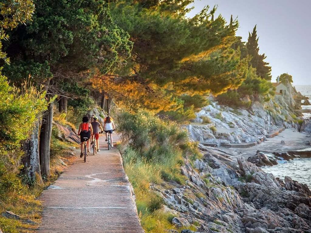 Neka svaki trenutak bude posebna uspomena uz All Inclusive uslugu i čaroban pogled na more u Hotelu Faraon 3*, Trpanj!