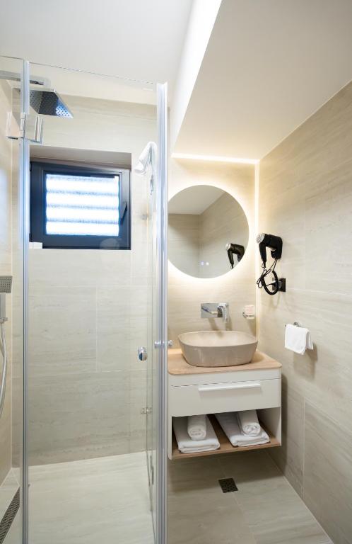 Doživite čari Mostara uz luksuzan boravak u Hotelu Spa Olive 4*, gdje se vrhunski komfor susreće s potpunom relaksacijom!