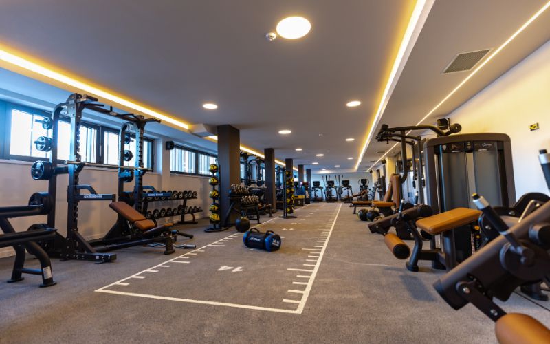 Otkrijte zimsku čaroliju netaknute prirode i mir planinskih vrhova uz Wellness & Spa opuštanje u Hotelu Monti Spa & Wellness 4* na magičnom Igmanu!