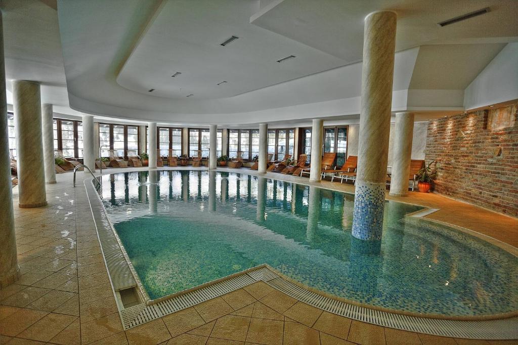 Jahorina u svom najljepšem izdanju – uživajte u udobnosti, miru i nezaboravnom planinskom odmoru u Hotelu Termag 4*!