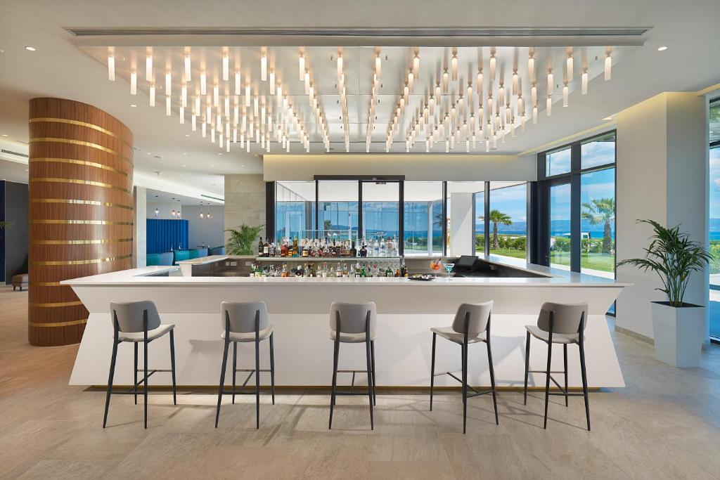 Hotel Amphora 4* – spoj luksuza, komfora i dalmatinske topline, savršen za miran i elegantan odmor u Splitu!