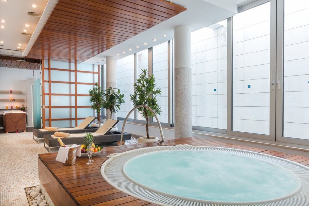 Hotel Uvala 4*, Dubrovnik – Vaš kutak mira uz kristalno čisto more, mir mediteranske prirode i bezvremensku eleganciju odmora!