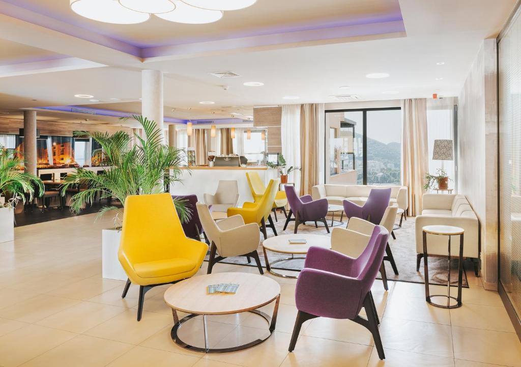 Dubrovnik u svom najljepšem izdanju – istražite historijski biser Jadrana i upotpunite svoj odmor boravkom u Hotelu Adria 4*!