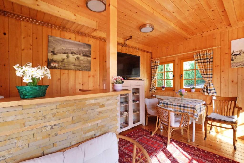 Otkrijte savršeno mjesto za odmor u Apartmanima Bohemia na Zlatiboru, uz mirnu atmosferu, svjež zrak i brojne mogućnosti za uživanje u prirodi!