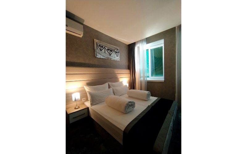 Hotel Stolac 4* – otkrijte čaroliju odmora u slikovitom ambijentu gdje se priroda i bogata historija susreću u savršenoj harmoniji, stvarajući idealno mjesto za opuštanje!