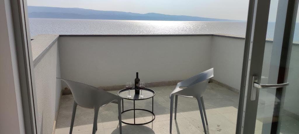 Prepustite se odmoru iz snova na Jadranu – provedite nezaboravne trenutke u luksuznom ambijentu Hotela Saint Hildegard 4* u šarmantnom gradu Omiš!