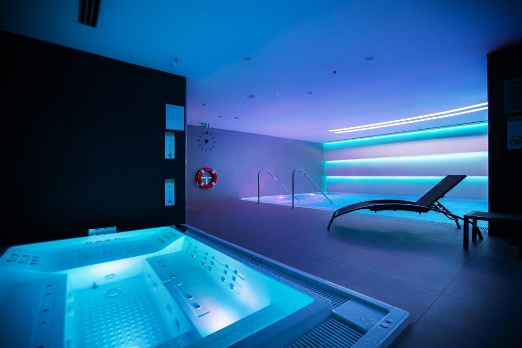 Uživajte u luksuzu i potpunom opuštanju u Marvie Hotel & Health 4* – gdje se mediteranski šarm, elegancija i bogata historija Splita spajaju u savršen odmor!