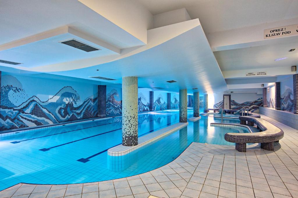 Luksuz za tijelo i um – Wellness dan obogaćen masažom u Hotelu Central 4* u Sarajevu!