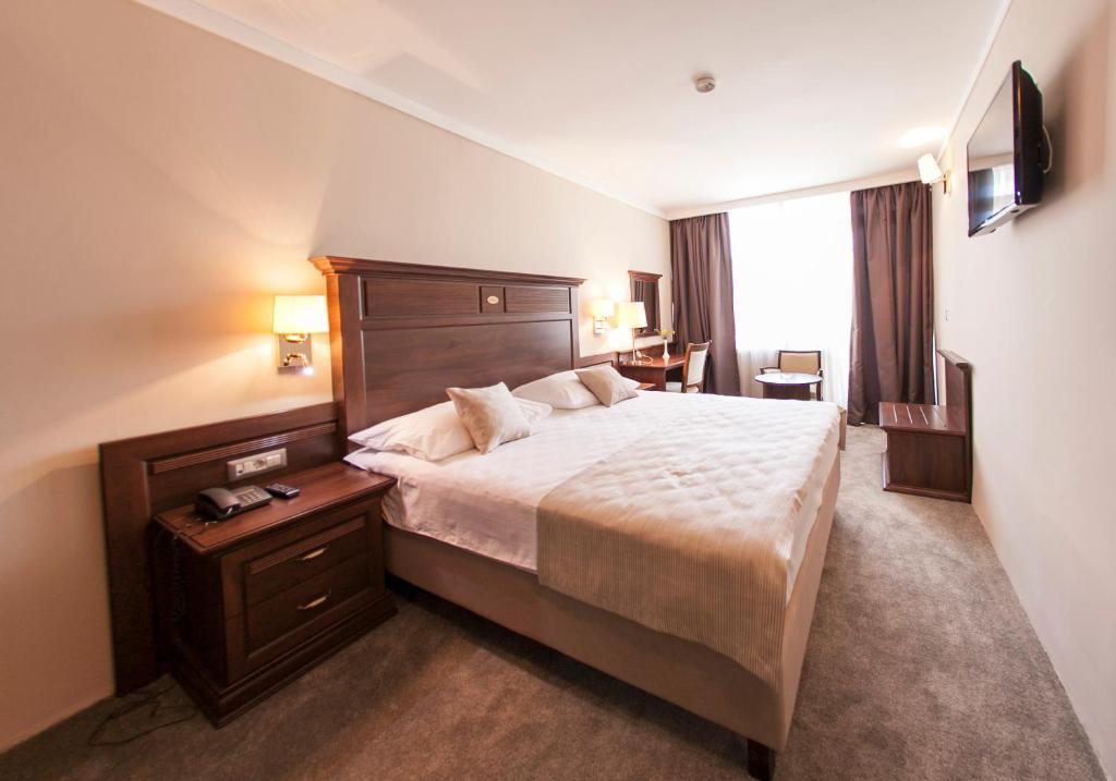 Grand Hotel Neum 4* - prepustite se odmoru uz predivan pogled na more iz udobnih soba i relaksaciju u luksuznom Wellness & Spa centru!