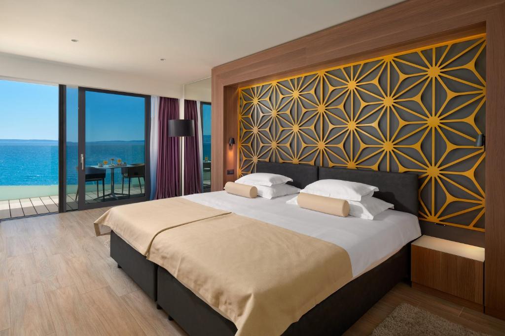 Otkrijte čari boravka u Hotelu Amphora 4*, gdje se elegancija, udobnost i mediteranski šarm spajaju u jedinstven doživljaj Splita!