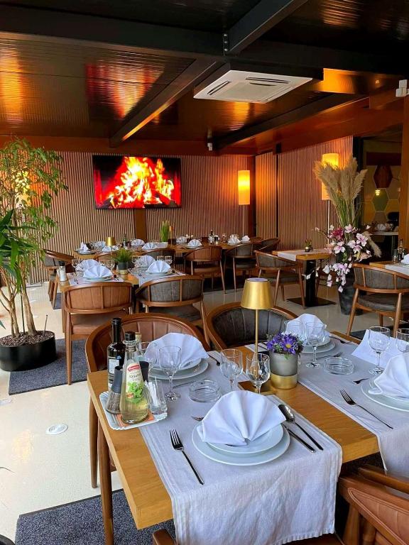 Moderan ambijent i luksuzan smještaj u srcu Bihaća – Doživite kvalitet koji pruža Hotel Swiss Plus 3*!