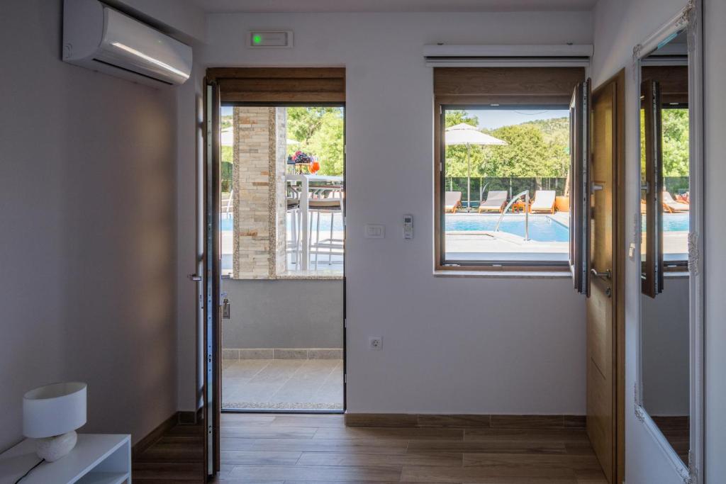 Adria Centar Koćuša – savršeno mjesto za romantičan boravak i uživanje u prirodi Hercegovine uz rijeku Trebižat!