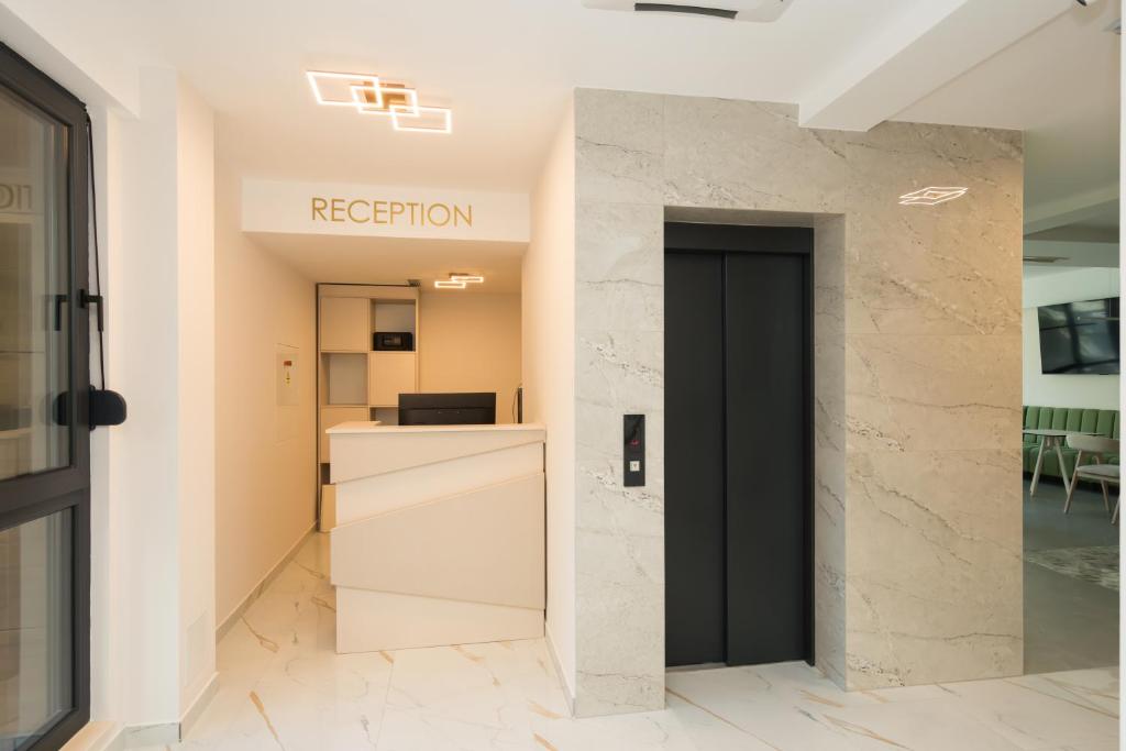 Doživite čari Mostara uz luksuzan boravak u Hotelu Spa Olive 4*, gdje se vrhunski komfor susreće s potpunom relaksacijom!