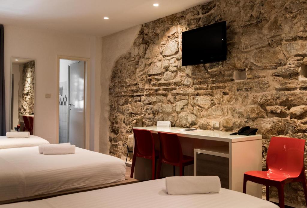 Slavija Culture Heritage Hotel 3*, Split | Smjestite se blizu rive i Dioklecijanove palače, te uživajte u predivnom trodnevnom odmoru za dvije osobe!