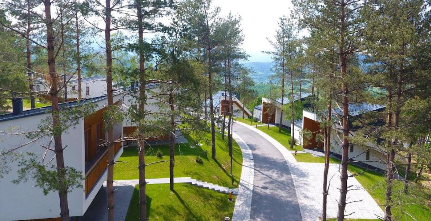 Tarčin Forest Resort & Spa 5* - Deluxe Vila | Iskusite harmoniju i ravnotežu kroz Wellness & Spa odmor u prirodnom okruženju!