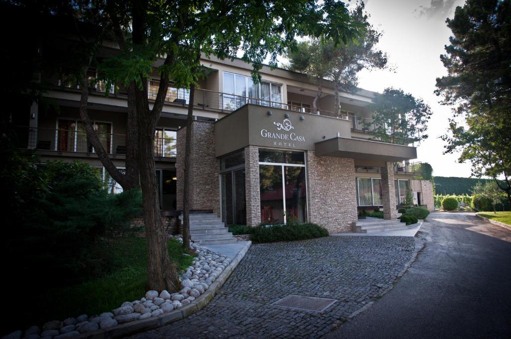 Hotel Grande Casa 4* u Međugorju nudi elegantan odmor uz vrhunsku uslugu, toplu atmosferu, profinjen stil i potpunu udobnost!