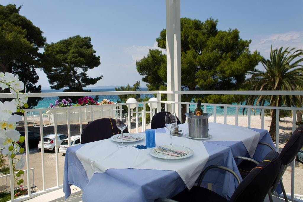Neka svaki trenutak bude posebna uspomena uz All Inclusive uslugu i čaroban pogled na more u Hotelu Faraon 3*, Trpanj!
