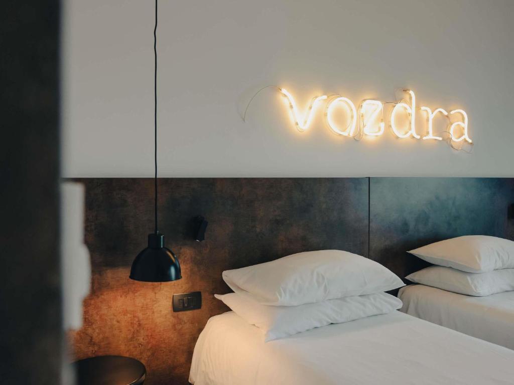 Hotel ibis Styles Sarajevo – doživite spektakularni koncert Zdravka Čolića i upotpunite ga savršenim boravkom u srcu grada, uz udobnost i vrhunsku uslugu!