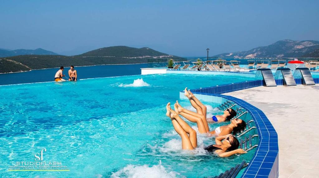 Pronađite svoj kutak raja u Neumu uz vrhunsku udobnost i očaravajući pogled na more u Grand Hotelu Neum 4*!
