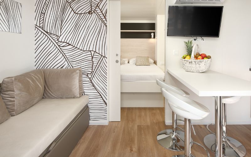 Medora Orbis Camping & Glamping I Otkrijte jedinstvenu kombinaciju luksuza, prirodnih ljepota i mediteranske atmosfere u srcu Podgore!