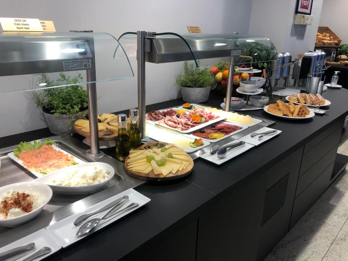 Baška Voda I Stvorite nezaboravne uspomene uz obalu u predivnoj atmosferi elegantnih soba Aparhotela Milenij 4*!