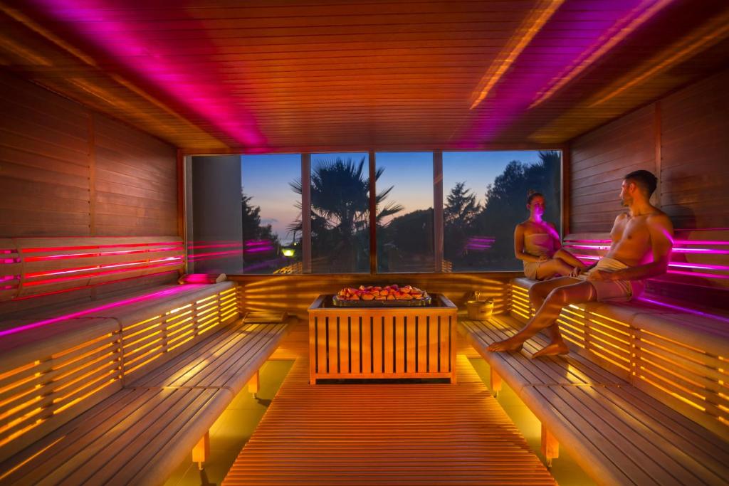 Aminess Vival Maestral Hotel 4* I Doživite odmor koji spaja netaknutu prirodu i srdačnost Istre uz obalu slikovitog Novigrada!
