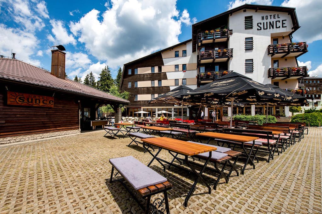 Vlašić u jesenskom ruhu – uživajte u čarima planine, miru prirode i opuštanju u Wellness & Spa centru Hotela Sunce 3*!