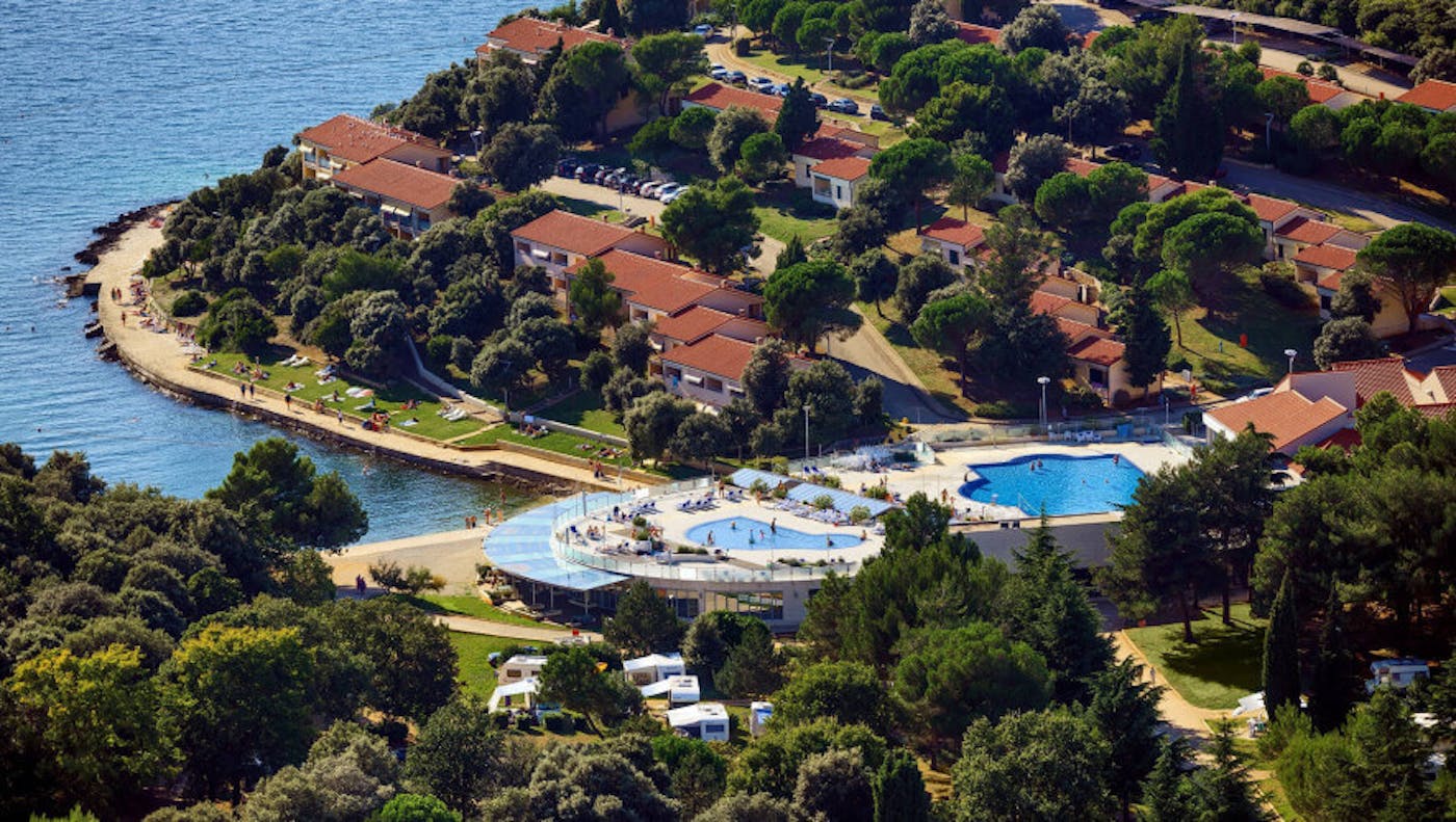 Resort Petalon 4*, Vrsar I Doživite idealan vikend uz polupansion, mediteranski ugođaj i ljepotu šljunčanih plaža!