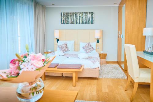 Iskusite spoj elegancije, udobnosti i vrhunske usluge u prelijepom Hotelu Astoria 4*, smještenom u najšarmantnijem dijelu Opatije!