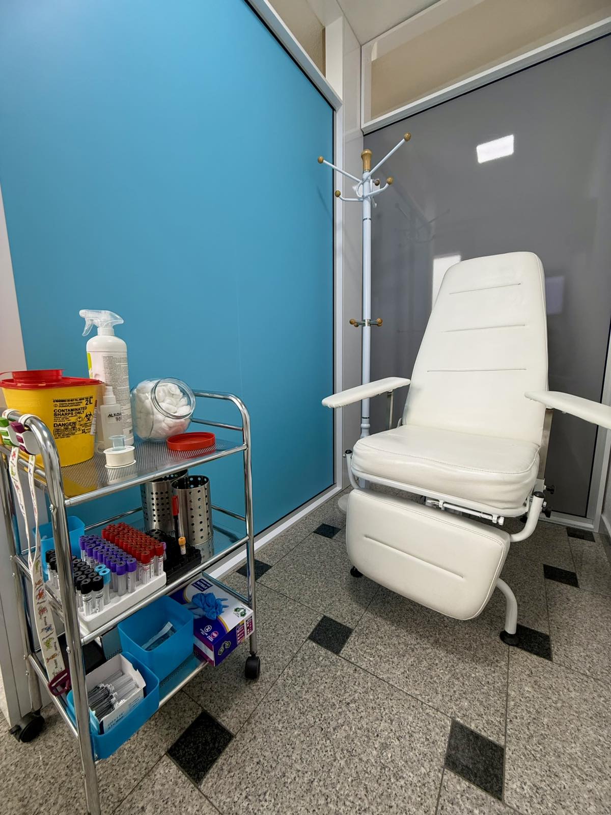 Privatni medicinsko-biohemijski laboratorij MOJ LAB – Internistički paket s hormonima štitne žlijezde za preciznu procjenu i kontrolu funkcije organizma!