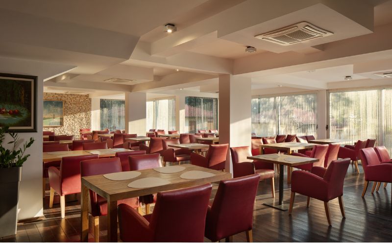 Hotel Grande Casa 4* u Međugorju nudi elegantan odmor uz vrhunsku uslugu, toplu atmosferu, profinjen stil i potpunu udobnost!