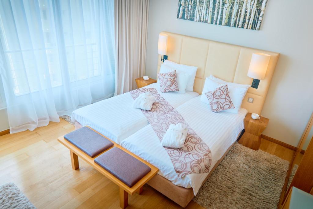 Hotel Astoria 4*, Opatija | Prepustite se uživanju uz elegantnu kombinaciju tradicije i modernog dizajna te doživite odmor ispunjen vrhunskim komforom!