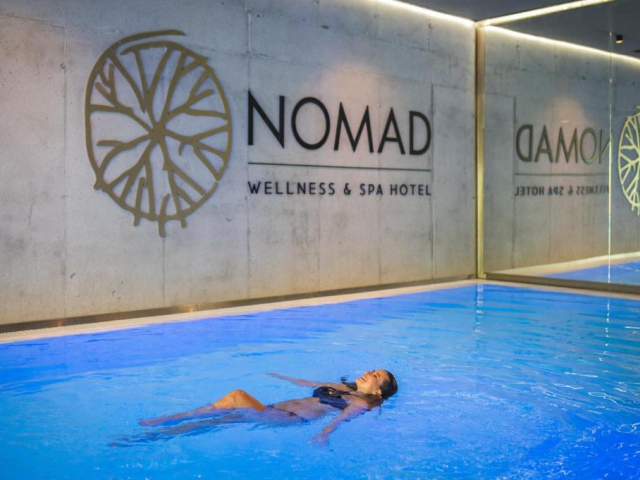 Opustite se i obnovite energiju uz nezaboravno Wellness & Spa iskustvo u modernom Hotelu Nomad 4* na Bjelašnici – idealna kombinacija luksuza, prirode i mira!