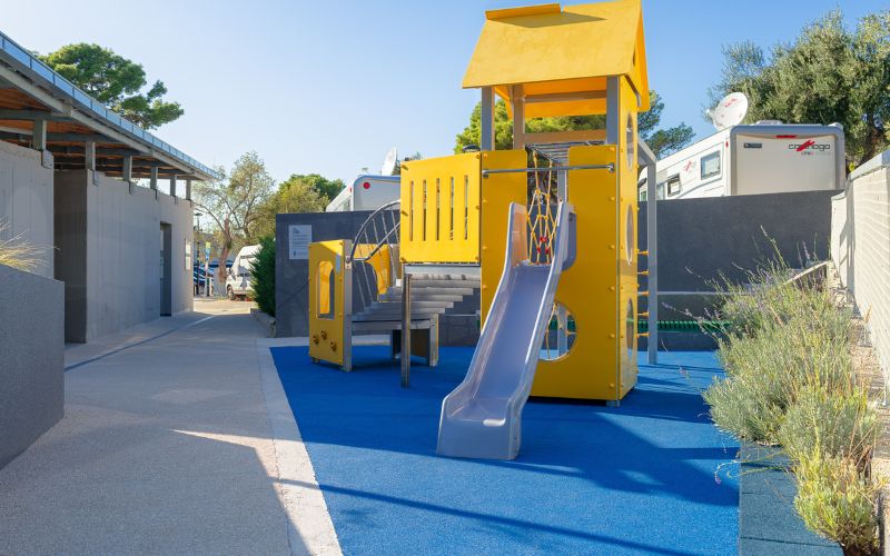 Medora Orbis Camping & Glamping, Podgora | Priuštite si drugačiji odmor u prirodnom okruženju i upoznajte luksuzno kampiranje sa Vama dragim osobama!