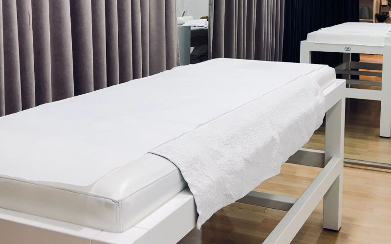 Kraljevski RELAX piling 3 u 1 – priuštite sebi trenutke opuštanja uz luksuzni ritual koji njeguje tijelo, oslobađa od stresa i vraća osjećaj ravnoteže u Spaology Body Bar-u!