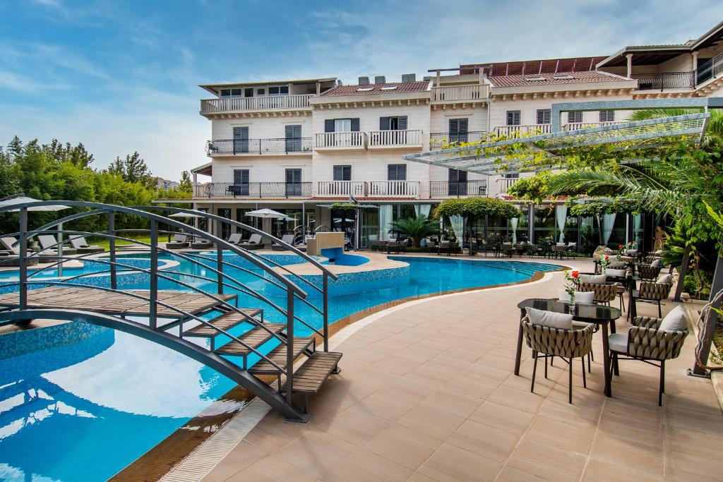 Otkrijte jedinstvenu atmosferu gdje porodični odmor susreće luksuzno Wellness & Spa opuštanje i besprijekornu uslugu Hotela President Solin 5*!