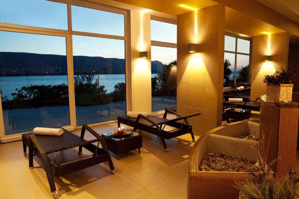 Doživite veličanstveni odmor na otoku Pagu uz kristalno čisto more, vrhunsku uslugu i trenutke za pamćenje – Hotel Pagus 4* ili Hotel Meridijan 4*!