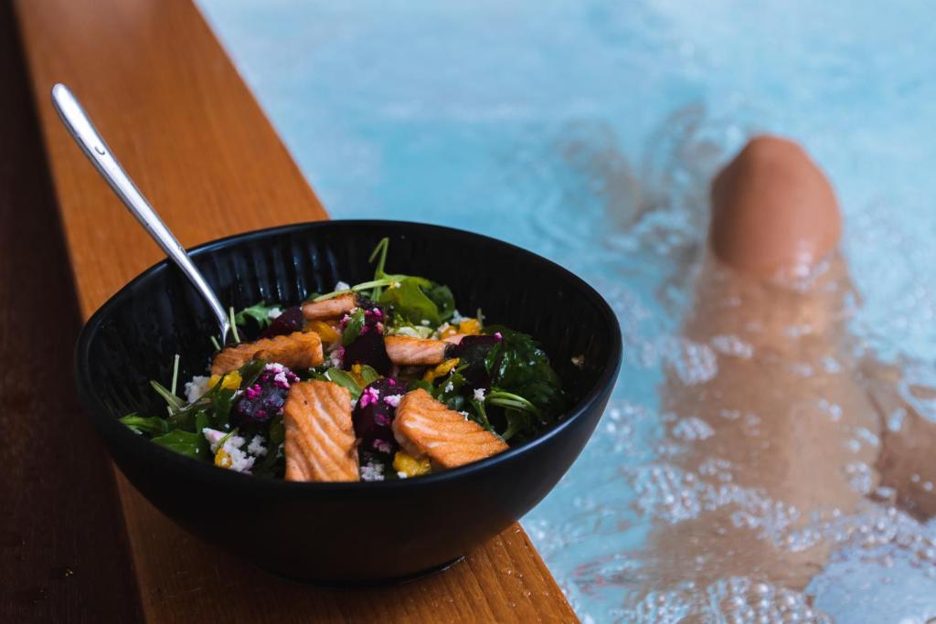 Uživajte u luksuzu i potpunom opuštanju u Marvie Hotel & Health 4* – gdje se mediteranski šarm, elegancija i bogata historija Splita spajaju u savršen odmor!