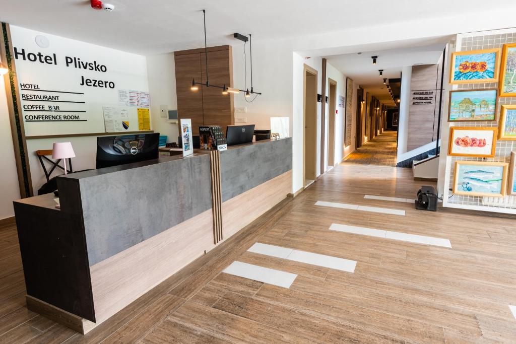 Doživite sklad prirode i odmora – Boravite u Hotelu Plivsko Jezero 3* i uživajte u bajkovitoj ljepoti Jajca i smaragdnog  jezera!